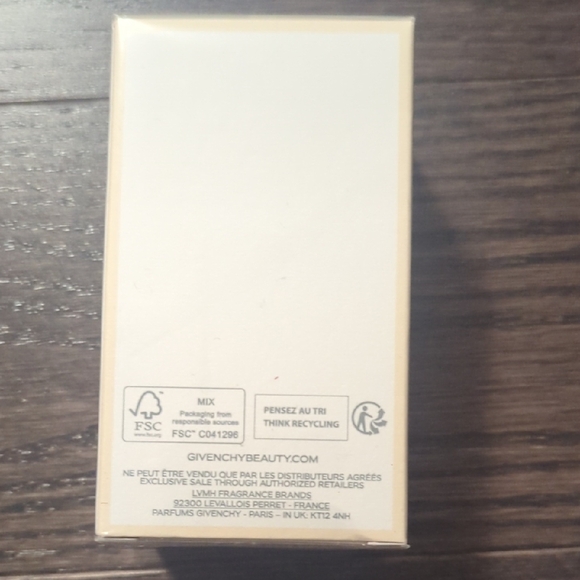 Givenchy L'Interdit Eau de Toilette New 35ml - Picture 3 of 3